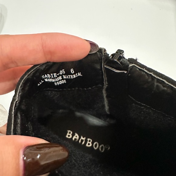 Bamboo ankle black booties - Picture 4 of 4